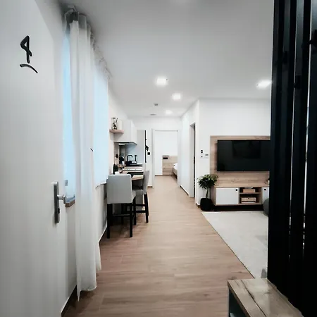 Hanesi Apartamento *